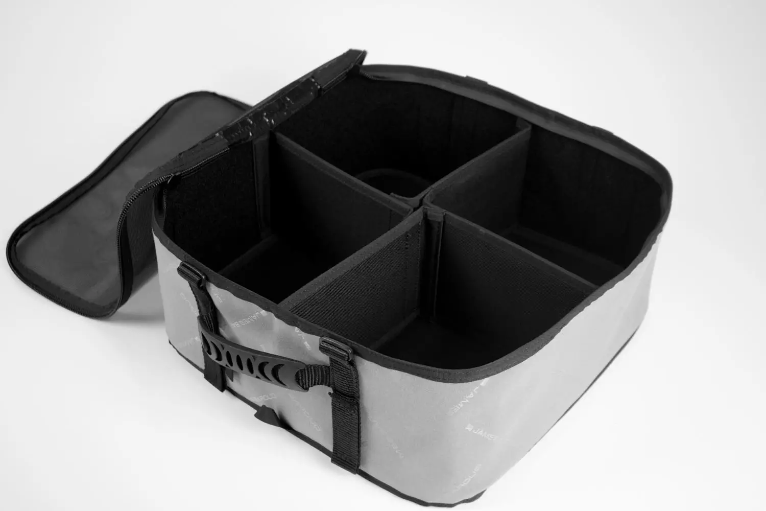 Storage Box 24L James Baroud